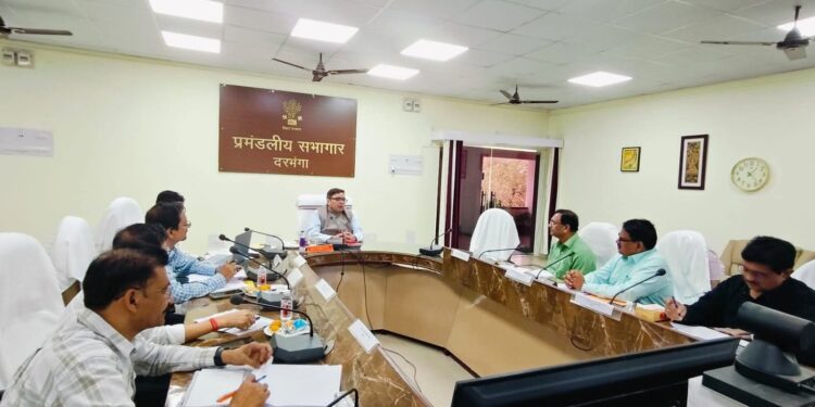 आयुक्त की अध्यक्षता में स्वास्थ्य विभाग के कार्यों की विस्तृत समीक्षात्मक बैठक आयोजित