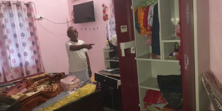 नौतन में चोरों के हौसले बुलंद, हथौजी में दो घरों को बनाया निशाना, सदस्यों को बंधक बना 25 लाख के आभूषण की चोरी