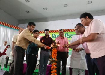 गोपालगंज में बिहार दिवस पर गूंजा गौरव का स्वर, अंबेडकर भवन में भव्य कार्यक्रम का आयोजन