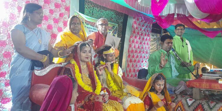 बिशुनपुरा में श्रीकृष्ण रुक्मिणी विवाह प्रसंग सुन झूम उठे श्रद्धालु