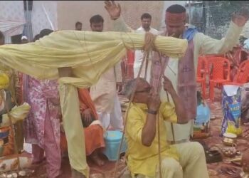 बिशुनपुरा में श्रीमद् भागवत कथा ज्ञान यज्ञ के बाद तुला दान एवं सेजिया दान सम्पन्न