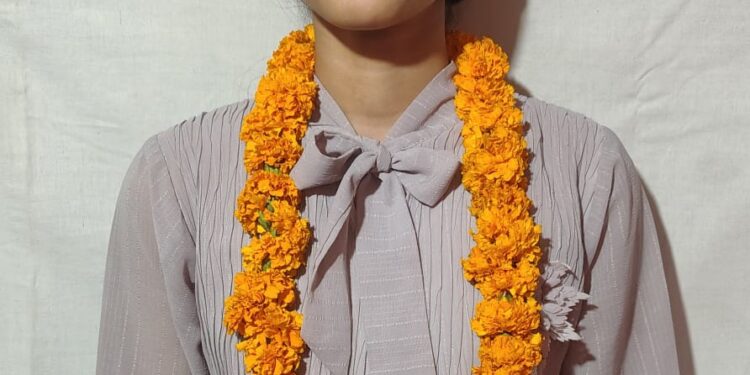 बेटियों ने फिर गाड़ा सफलता का झंडा: कटेया की सलोनी ने मैट्रिक परीक्षा में हासिल किए 441 अंक।