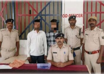 नौतन अवैध हथियार के साथ दो अपराधी गिरफ्तार