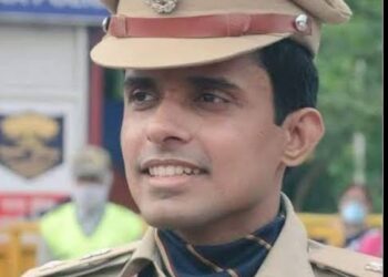 गोपालगंज पुलिस की बड़ी कार्रवाई: भू-माफियाओं और संगठित अपराधियों पर कसा शिकंजा, PMLA के तहत संपत्ति होगी जब्त।