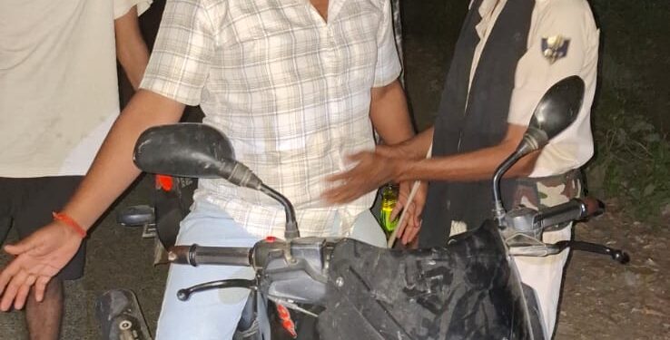 नौतन में पुलिस का सख्त वाहन जांच अभियान, अपराध पर लगाम लगाने की मुहिम तेज