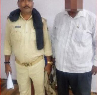 गोपालगंज: कुचायकोट पुलिस ने स्थायी वारंटी को किया गिरफ्तार, लंबे समय से था फरार।