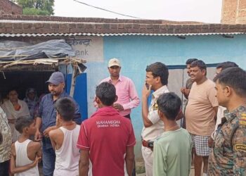 गया में बेखौफ अपराधी: बांकेबाजार में ग्राहक बनकर घुसे बदमाश, पिस्टल के बल पर पीएनबी सीएसपी से सवा लाख की लूट