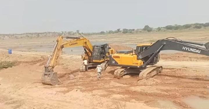 बहादुरपुर स्योढ़ा खदान में जमकर हो रहा अवैध खनन