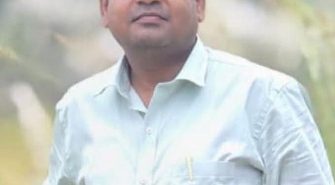 बरहिमा मोड़ पर मातम: तेज रफ्तार का कहर, सड़क हादसे में विकास मित्र की दर्दनाक मौत, परिवार में कोहराम।