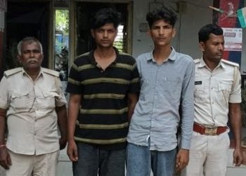 चाय दुकानदार से रंगदारी मांगने वाले 2 भाई अरेस्ट:पिस्टल के बल पर मांगे थे रुपए, जान से मारने की दी थी धमकी