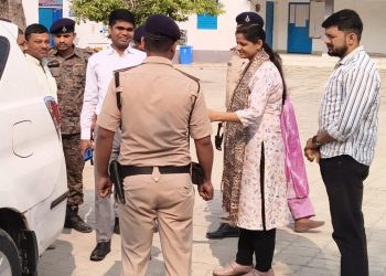नौतन में डिग्री कॉलेज के भूमि निरीक्षण हेतु पहुंचे सीवान डीएम