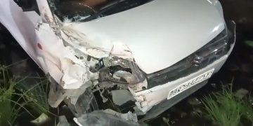 भोरे में बड़ा सड़क हादसा टला, तेज रफ्तार कार ने मिनी ट्रक में मारी जोरदार टक्कर
