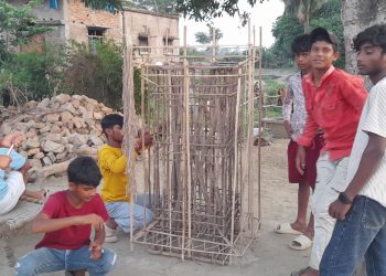 मुहर्रम का चांद देखते ही हिंदू-मुस्लिम एकता का प्रतीक ताजिया बनाने में जुटे के लोग