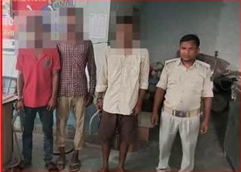 गोपालगंज पुलिस की बड़ी कामयाबी: मांझागढ़ में मोटर चोरी मामले का महज़ 24 घंटे में खुलासा, 3 आरोपी गिरफ्तार।