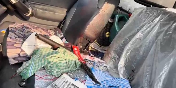 स्पीड ब्रेकर बना ‘लूट पॉइंट’! चालक को गोली मारकर ₹1 लाख लूटे, बाल-बाल बची जान।