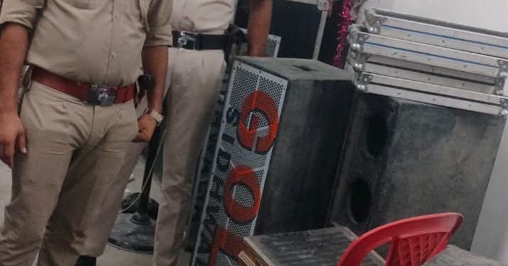 मुहर्रम को लेकर गोपालगंज पुलिस की बड़ी कार्रवाई, 65 डीजे और 12 लाउडस्पीकर जब्त