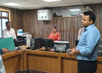 जिला पदाधिकारी का औचक एक्शन: गोपालगंज नगर परिषद का औचक निरीक्षण, फायर ऑडिट और समयबद्ध कार्यप्रणाली के सख्त निर्देश।