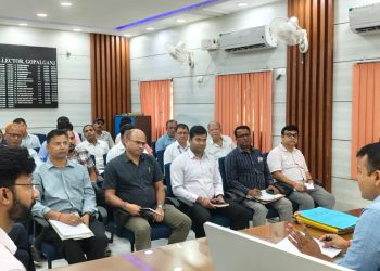 गोपालगंज में सिपाही भर्ती परीक्षा कल : DM समीर सौरभ ने कसी कमर, जैमर और CCTV की निगरानी में परिंदा भी नहीं मार पाएगा पर!