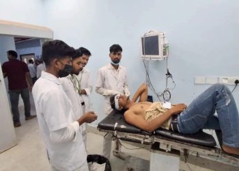 गोपालगंज में बाइक की टक्कर बनी खूनी विवाद की वजह, फाइटर से हमले में युवक गंभीर घायल