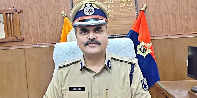 IG विकास वैभव का एक्शन, केस दर्ज नहीं करने पर महिला थानाध्यक्ष सस्पेंड