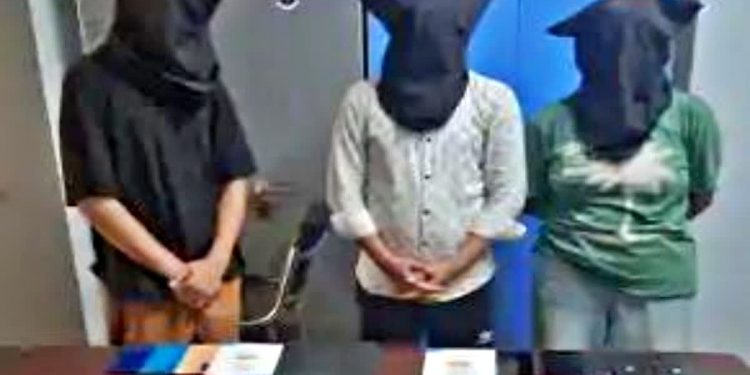प्रधानमंत्री मुद्रा लोन का झांसा देकर लाखों की ठगी, बिहार पुलिस ने युवती सहित तीन शातिरों को किया गिरफ्तार