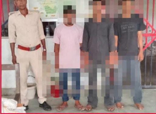 गोपालगंज पुलिस की बड़ी कार्रवाई: चोरी कांड का खुलासा, 3 नामजद आरोपी गिरफ्तार; चोरी का मोबाइल बरामद