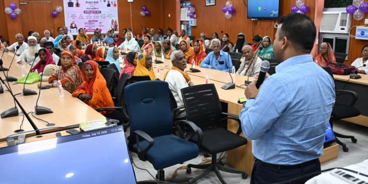 गोपालगंज के 2.71 लाख से अधिक पेंशनधारियों के खाते में पहुंची राशि, डीबीटी से मिली बड़ी राहत।