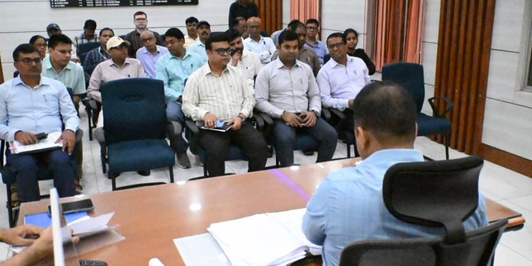 गोपालगंज में 12 जुलाई को कदाचारमुक्त होगी मद्य निषेध अवर निरीक्षक परीक्षा, डीएम समीर सौरभ ने अधिकारियों को दिए सख्त निर्देश।