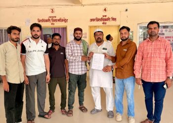 कब्रिस्तान की बाउंड्री वॉल पर अवैध अतिक्रमण का आरोप, क्षेत्रवासियों ने नगर पालिका से की कार्रवाई की मांग