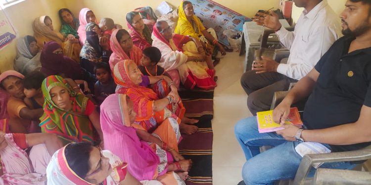 बेटी बचाओ-बेटी पढ़ाओ अभियान को मिली नई गति, आंगनबाड़ी कर्मियों को योजनाओं के प्रभावी क्रियान्वयन के दिए गए निर्देश
