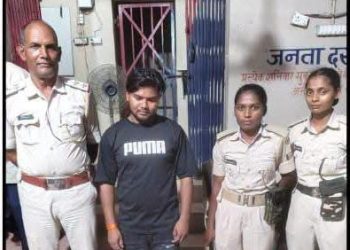 शादी का झांसा देकर दुष्कर्म मामले का मुख्य आरोपी गिरफ्तार, सिधवलिया पुलिस की बड़ी कार्रवाई।