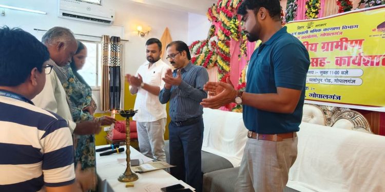 ग्रामीण श्रमिकों के लिए जागरूकता का महाअभियान: 234 पंचायतों के श्रमिकों को मिली योजनाओं की जानकारी, प्रशिक्षण के साथ नकद मजदूरी व यात्रा भत्ता भी दिया गया।