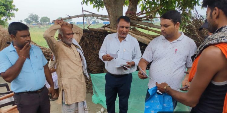 एसडीओ डॉ. प्रेरणा सिंह के निर्देश पर सभी प्रखंडों में अभियान तेज, पात्र परिवारों से लिए गए आवेदन, त्वरित सत्यापन के दिए निर्देश