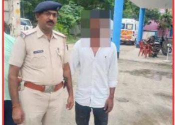 विशेष अभियान के तहत घर से दबोचा गया वांछित अभियुक्त, न्यायिक अभिरक्षा में भेजा गया