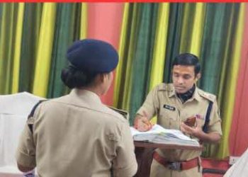 गोपालगंज पुलिस का अनोखा कदम: ‘लाइन डे’ में पुलिसकर्मियों की समस्याएं सुनी गईं, त्वरित समाधान के दिए निर्देश