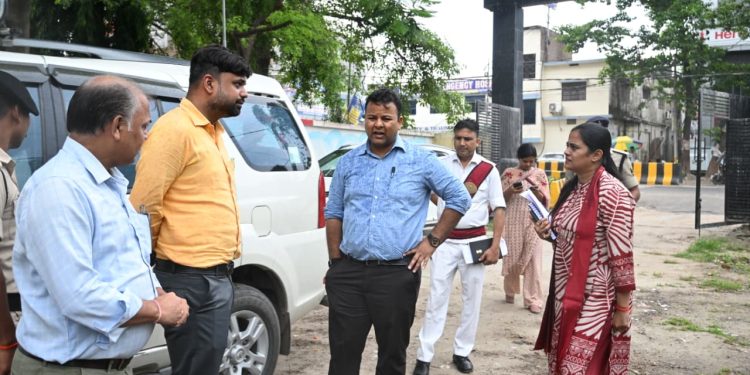 फुटपाथ दुकानदारों को मिलेगा व्यवस्थित व्यवसायिक स्थल, शहर की यातायात व्यवस्था भी होगी बेहतर