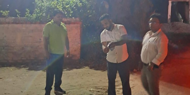 सोशल मीडिया पर वायरल शिकायतों की हुई औचक जांच, अधिकांश सोलर स्ट्रीट लाइटें मिलीं पूरी तरह चालू; खराब लाइटों को 24–48 घंटे में दुरुस्त करने के निर्देश