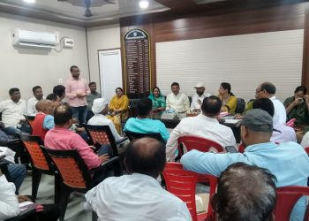 नौतन में बीस सूत्री की बैठक आयोजित, स्वास्थ्य और बिजली कटौती के मुद्दे पर विशेष चर्चा