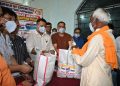 गोपालगंज क्लब में चैंबर ऑफ कॉमर्स व लायंस क्लब के सहयोग से आयोजित कार्यक्रम में टीबी मरीजों को मिला पौष्टिक आहार, डीएम ने लोगों से अभियान में जुड़ने की अपील की।