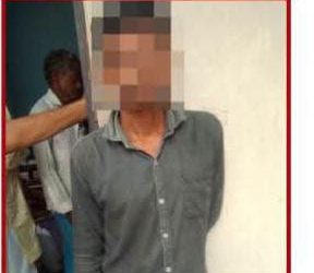 थावे थाना क्षेत्र में उत्पाद अधिनियम का आरोपी गिरफ्तार, 34.560 लीटर विदेशी शराब बरामद