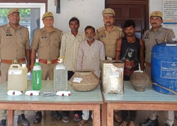 शराब बनाने वाले 3 अभियुक्त गिरफ्तार