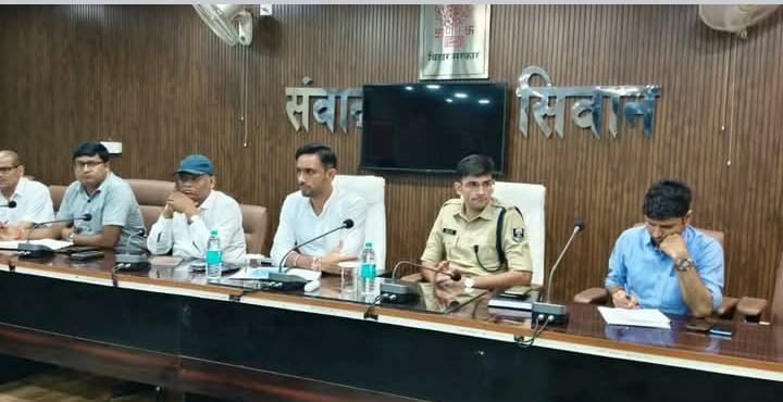 जिलाधिकारी ने किया केंद्रीय अखाड़ा समिति के सभी सदस्यों के साथ बैठकडीजे, आर्केस्ट्रा पर रहेगा पूर्णतः प्रतिबंध*