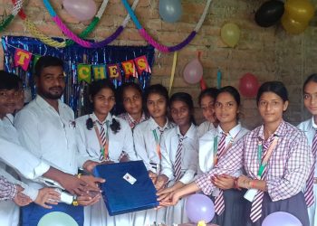नौतन प्रखंड के सभी विद्यालयों में धूमधाम से मनाया गया शिक्षक दिवस