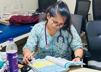 मुरारपट्टी की सोनाली एम्स गोरखपुर में बनीं जूनियर रेजीडेंट, किया नाम रोशन