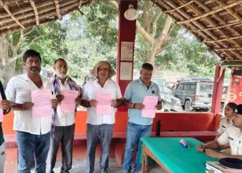 गुंडा परेड में असामाजिक तत्वों को पुलिस की कड़ी चेतावनी, अपराध से दूर रहने का निर्देश